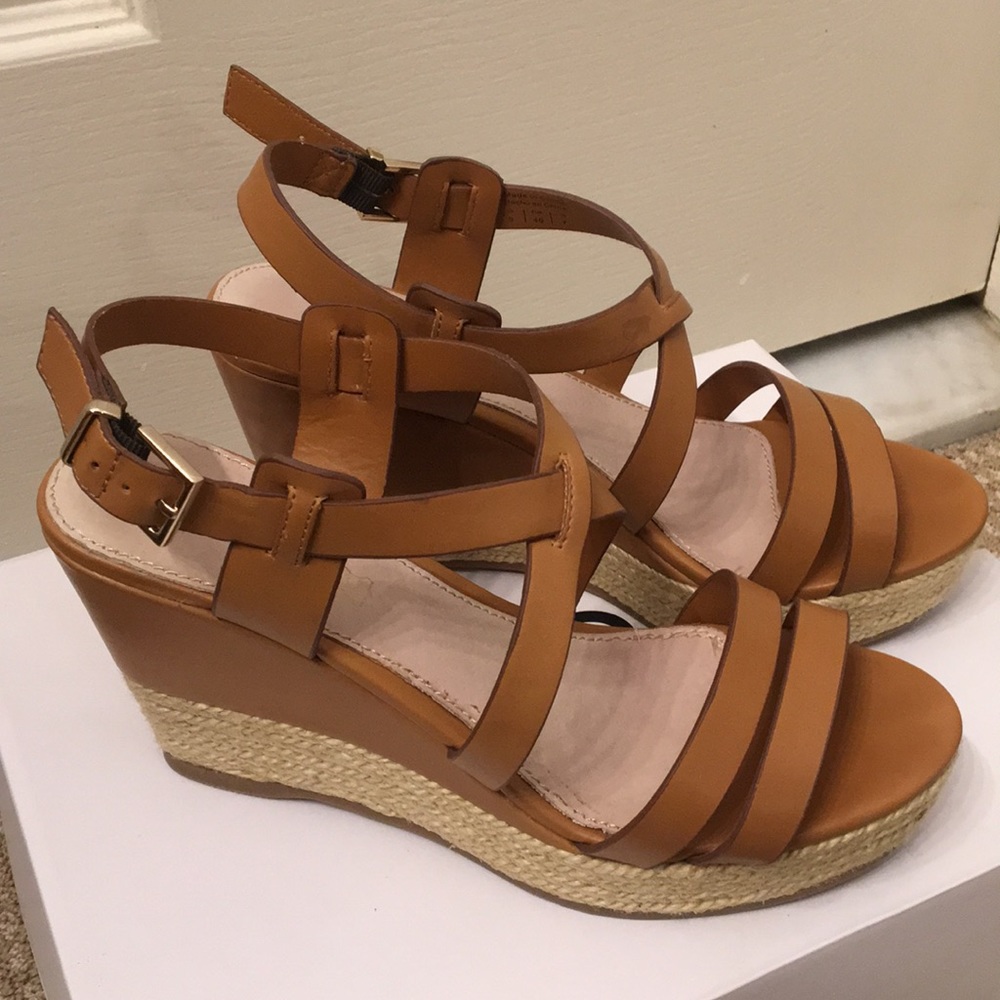 ALDO Wedges - Picture 2 of 5